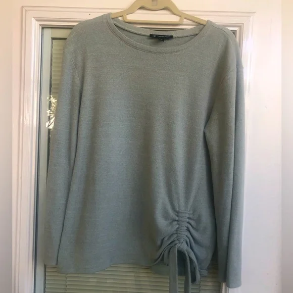 Ladies pull-over sweater - Picture 1 of 2